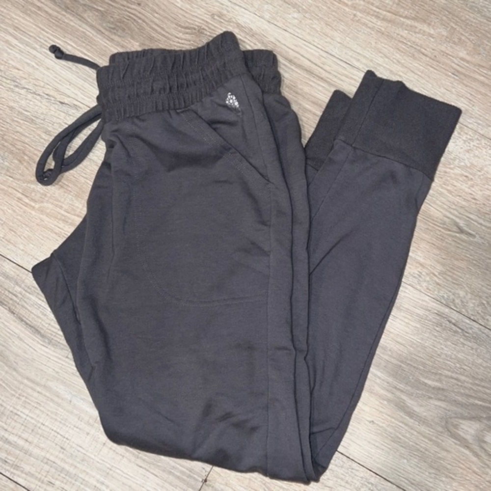 Free people‎ grey sweatpants